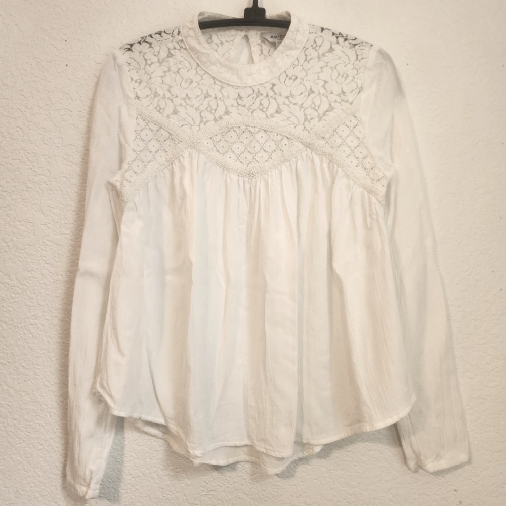 Arizona Jean CO Lace Blouse with Keyhole Back,‎ Size XS